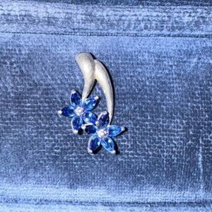 Sterling Silver Pendant with Royal Blue Stones